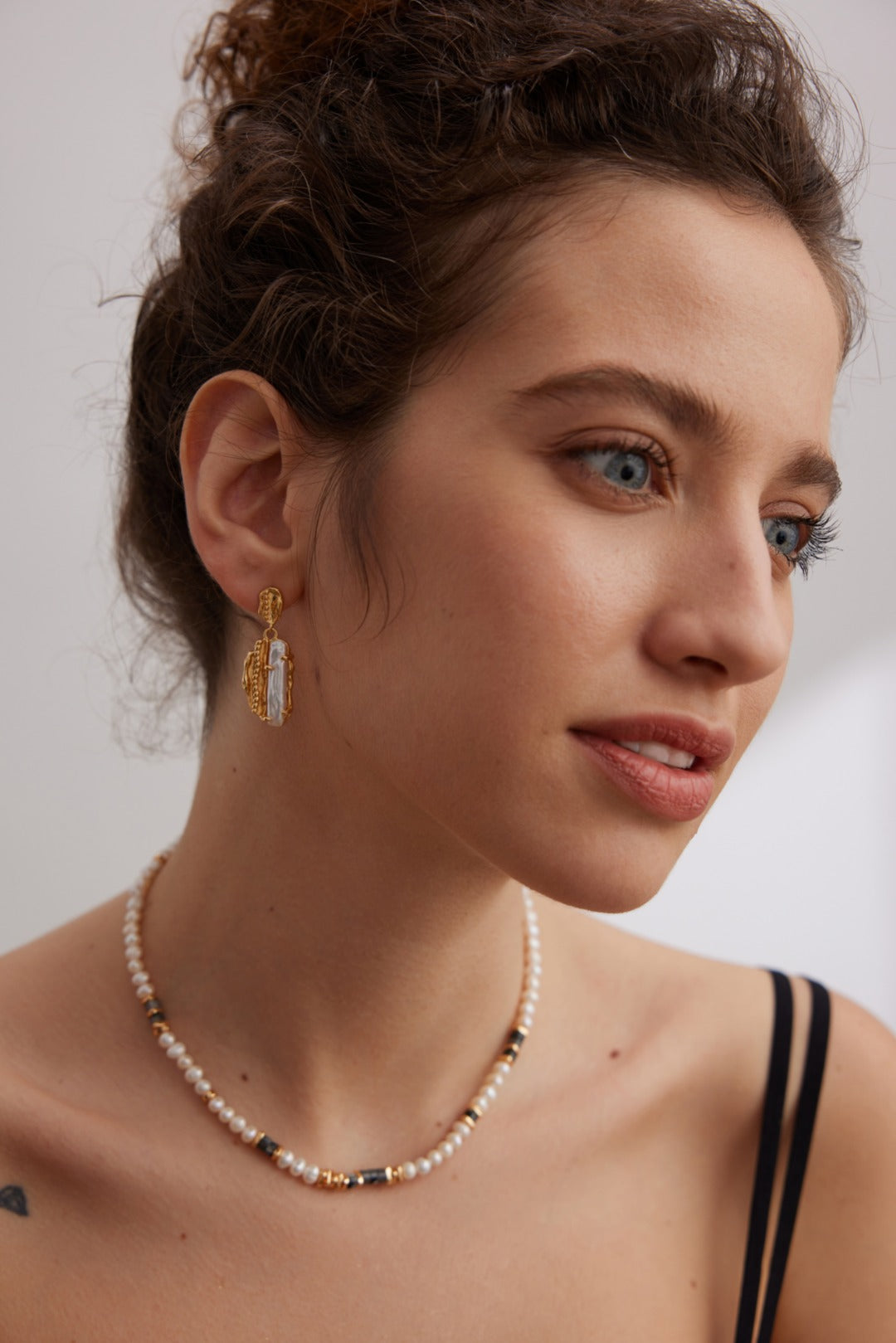 S925 Vintage Gold Baroque Pearl Earrings