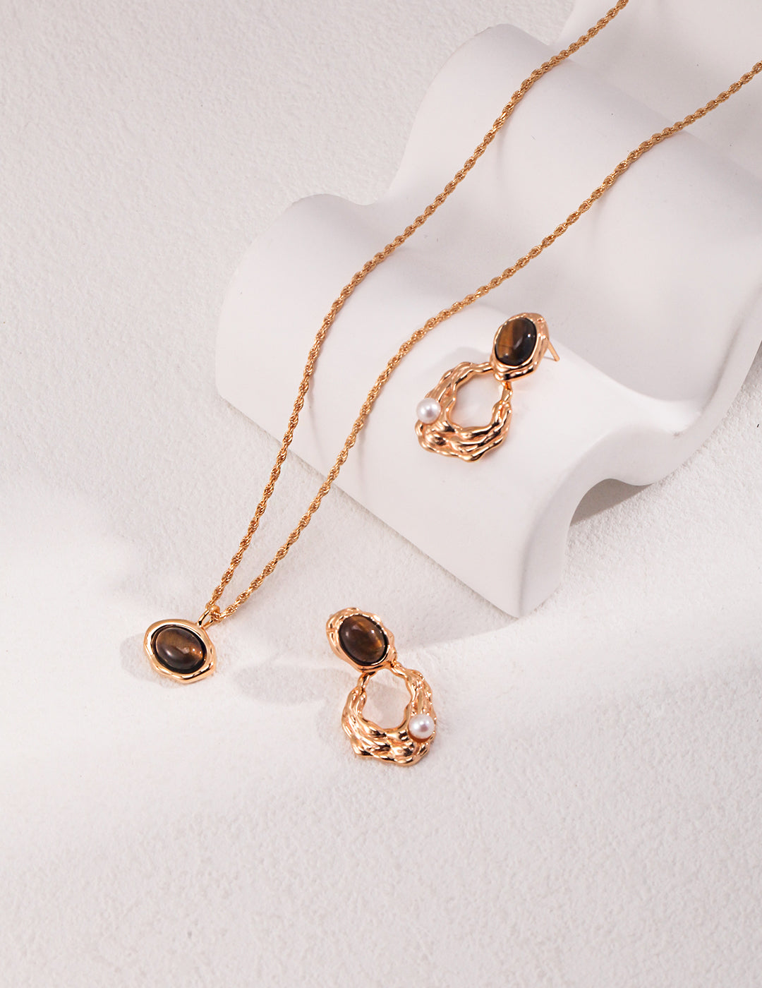 S925 Vintage gold Tiger Eye Stone Pearl Earrings
