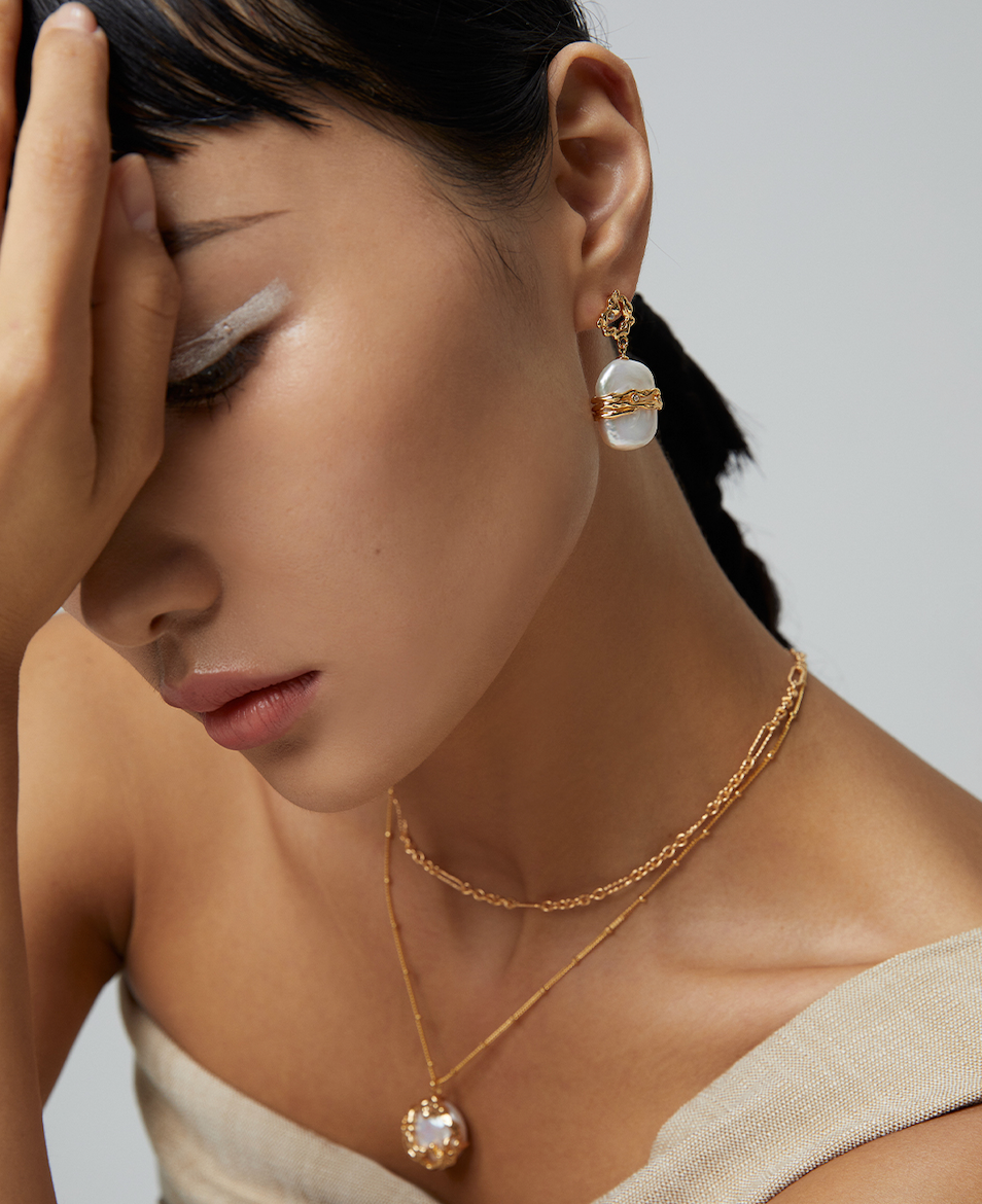 S925 Vintage Gold Baroque Pearl Earrings