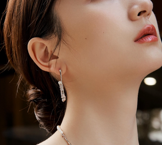 S925 Asymmetric Pearl Earrings