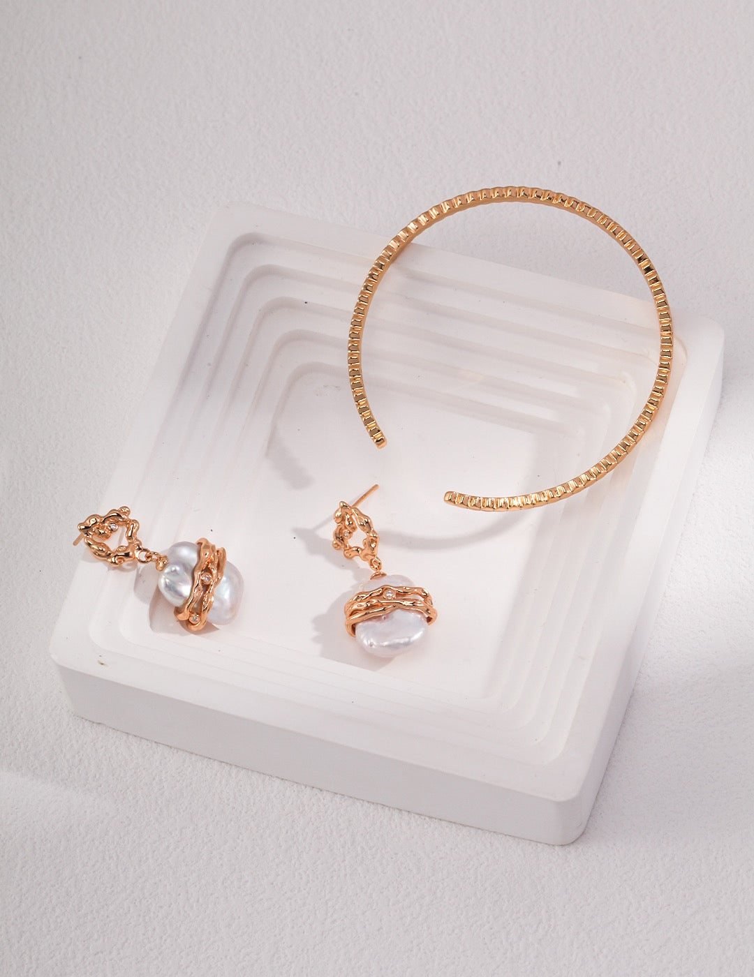 S925 Vintage Gold Baroque Pearl Earrings
