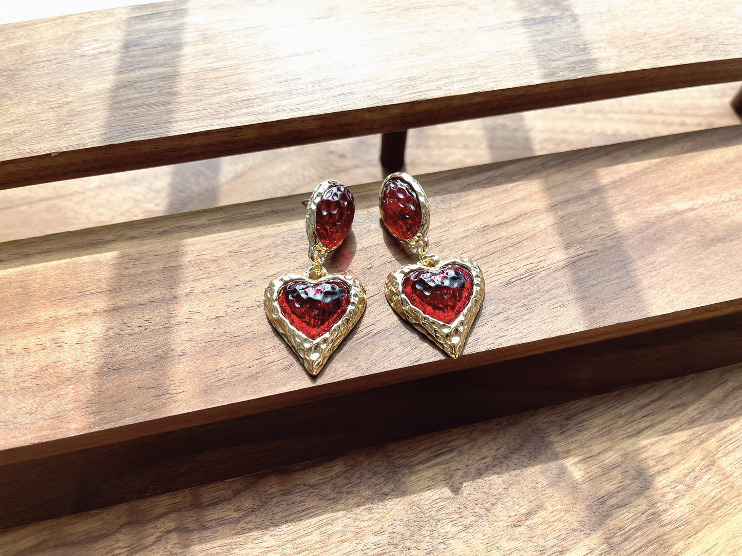 S925 Vintage Love in Strawberry Texture Earrings