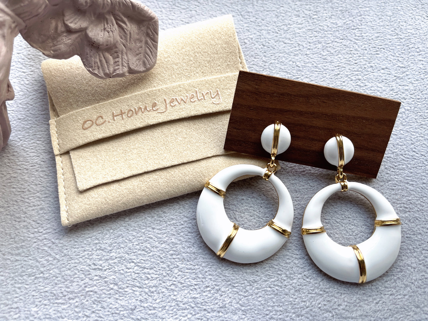 S925 Vintage White Drop Glaze Round Earrings