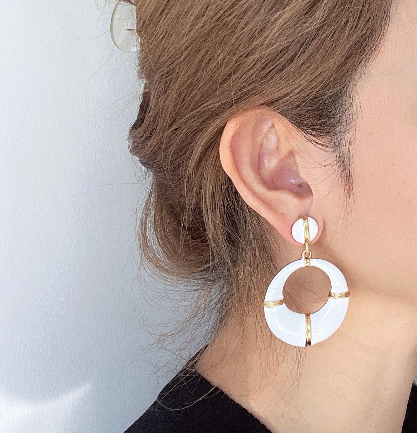 S925 Vintage White Drop Glaze Round Earrings