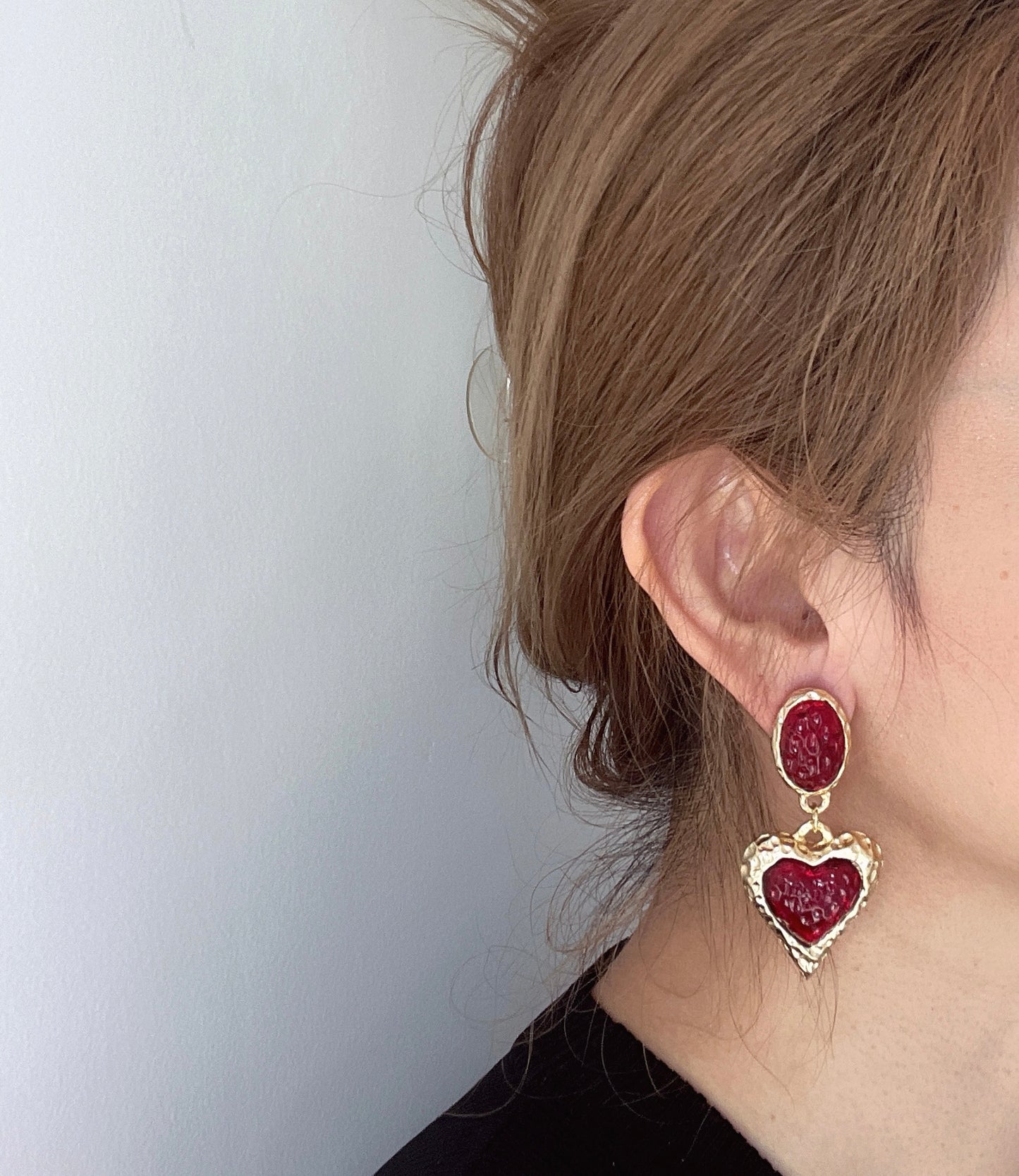 S925 Vintage Love in Strawberry Texture Earrings