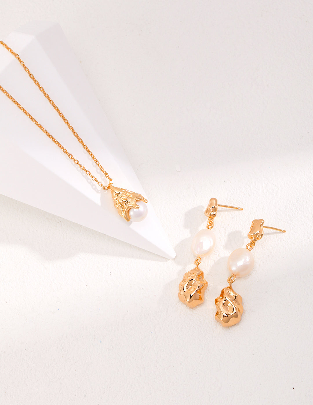 S925 Vintage Gold pearl Necklace