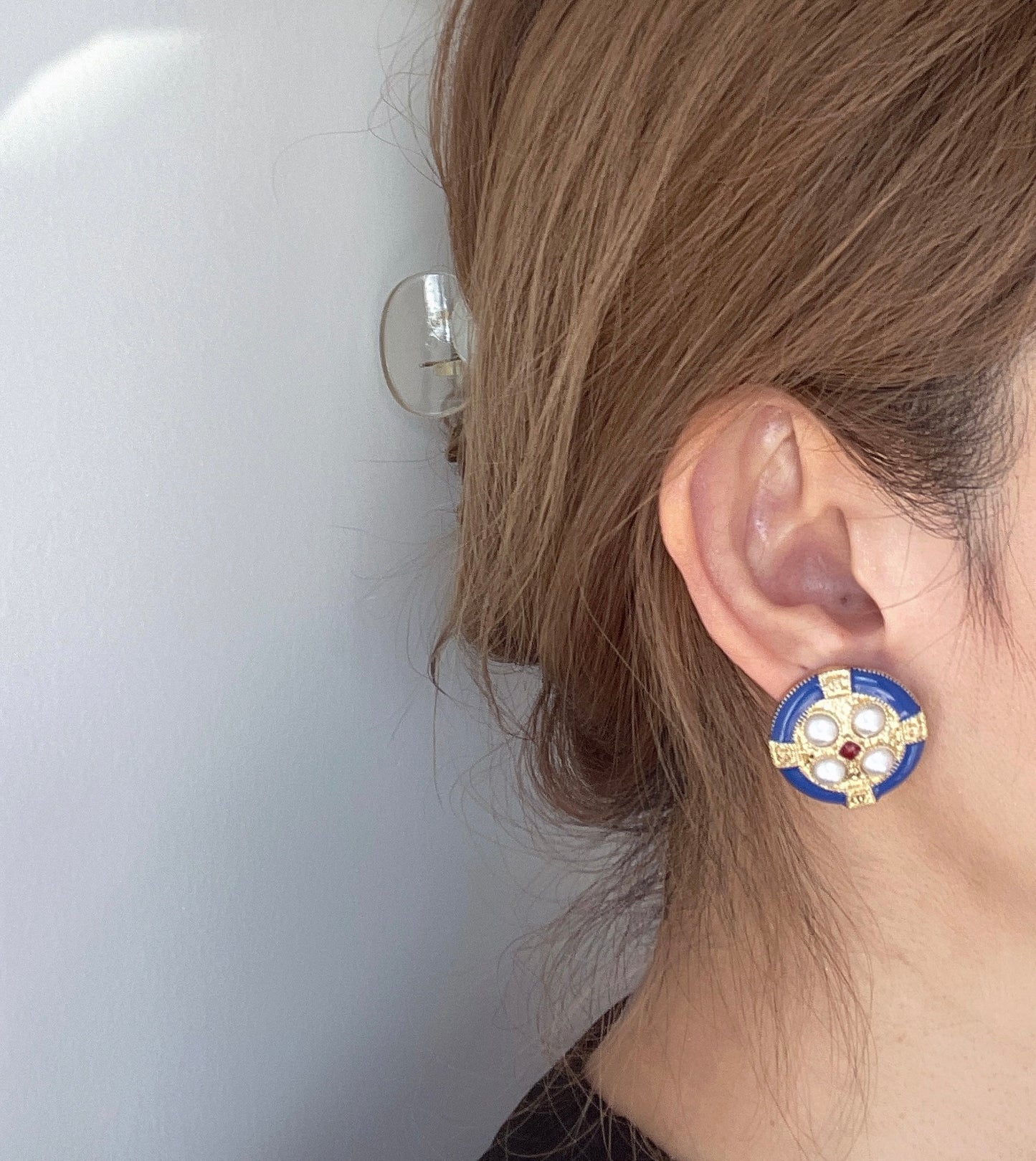 Vintage Gold Drop Glaze Pearl in Clip Earrings
